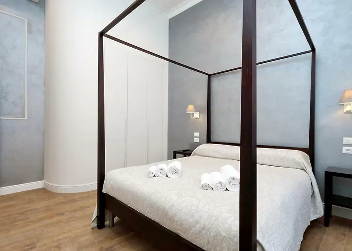 Luxury Sabina 50 Mt From Trevi Fountain