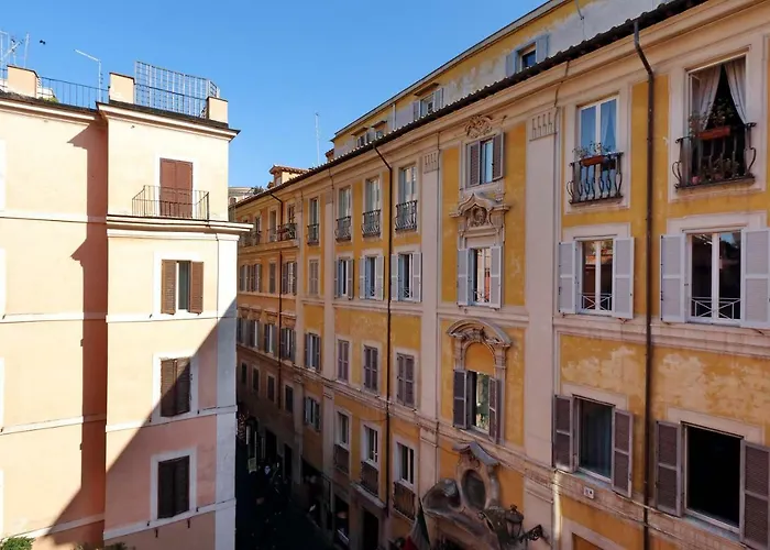 Luxury Sabina 50 Mt From Trevi Fountain * רומא