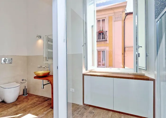 Luxury Sabina 50 Mt From Trevi Fountain * רומא