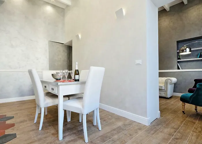 דירה Luxury Sabina 50 Mt From Trevi Fountain רומא